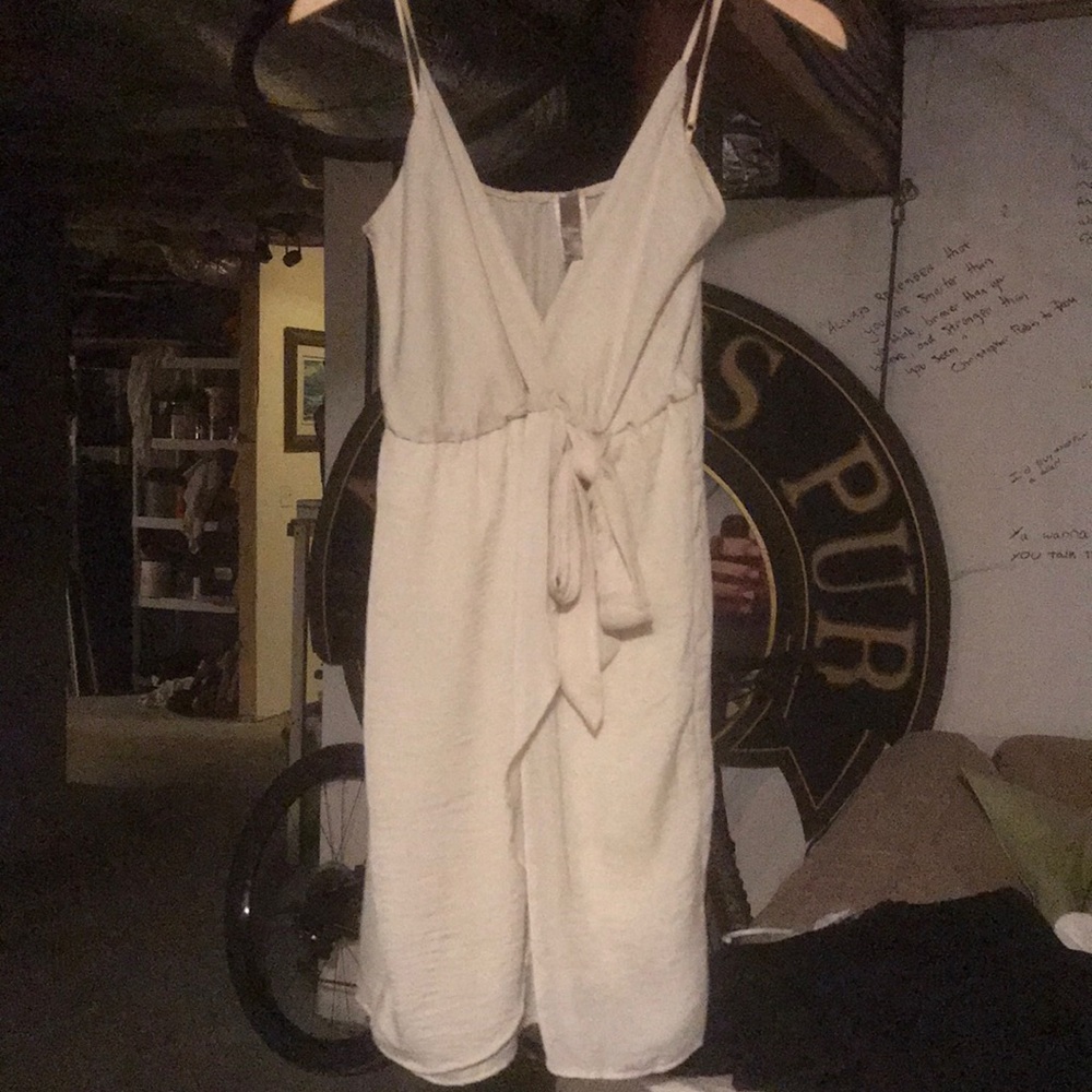 Super chic cream dress